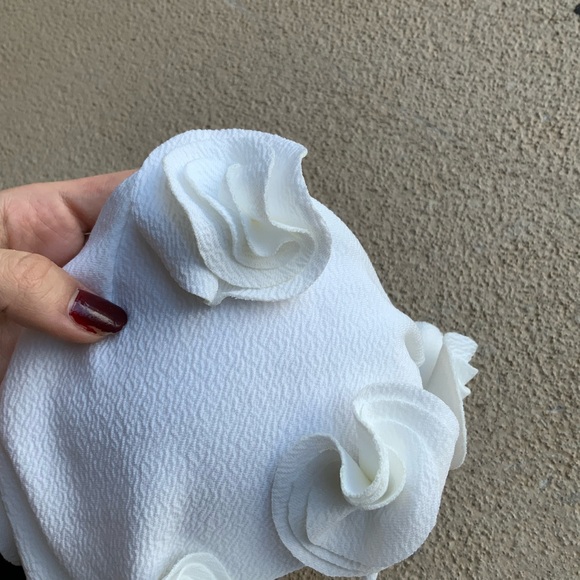 BRAND NEW Floral Appliqué Halter Black White One Piece Swimsuit Women’s SZ Large - Picture 5 of 15